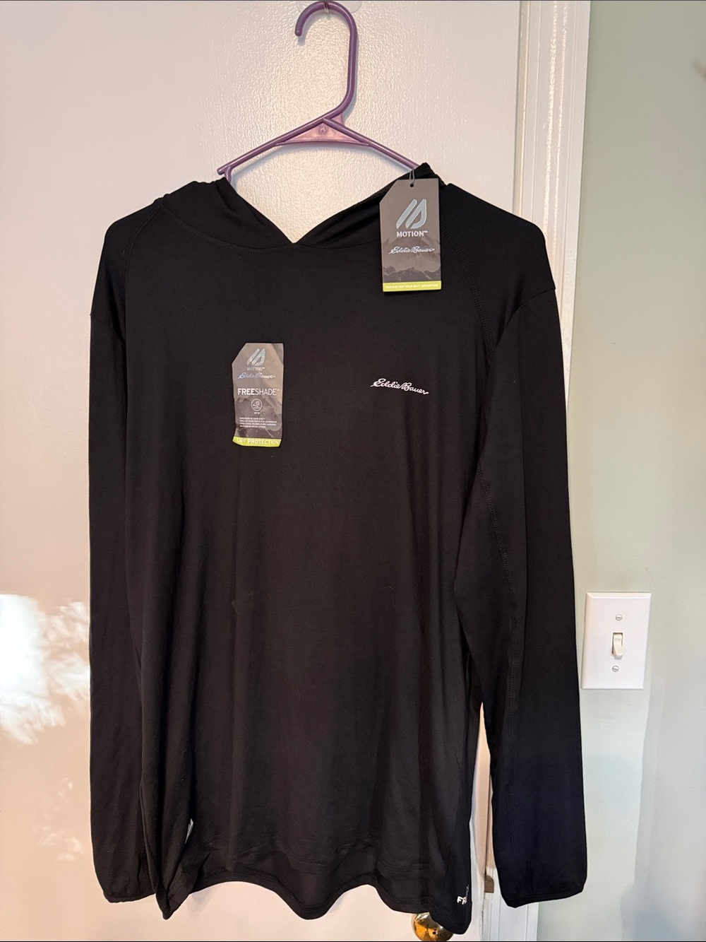 Eddie Bauer Men’s Black Hooded Performance Shirt